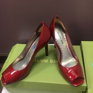 Gianni Bini peep toe pumps
